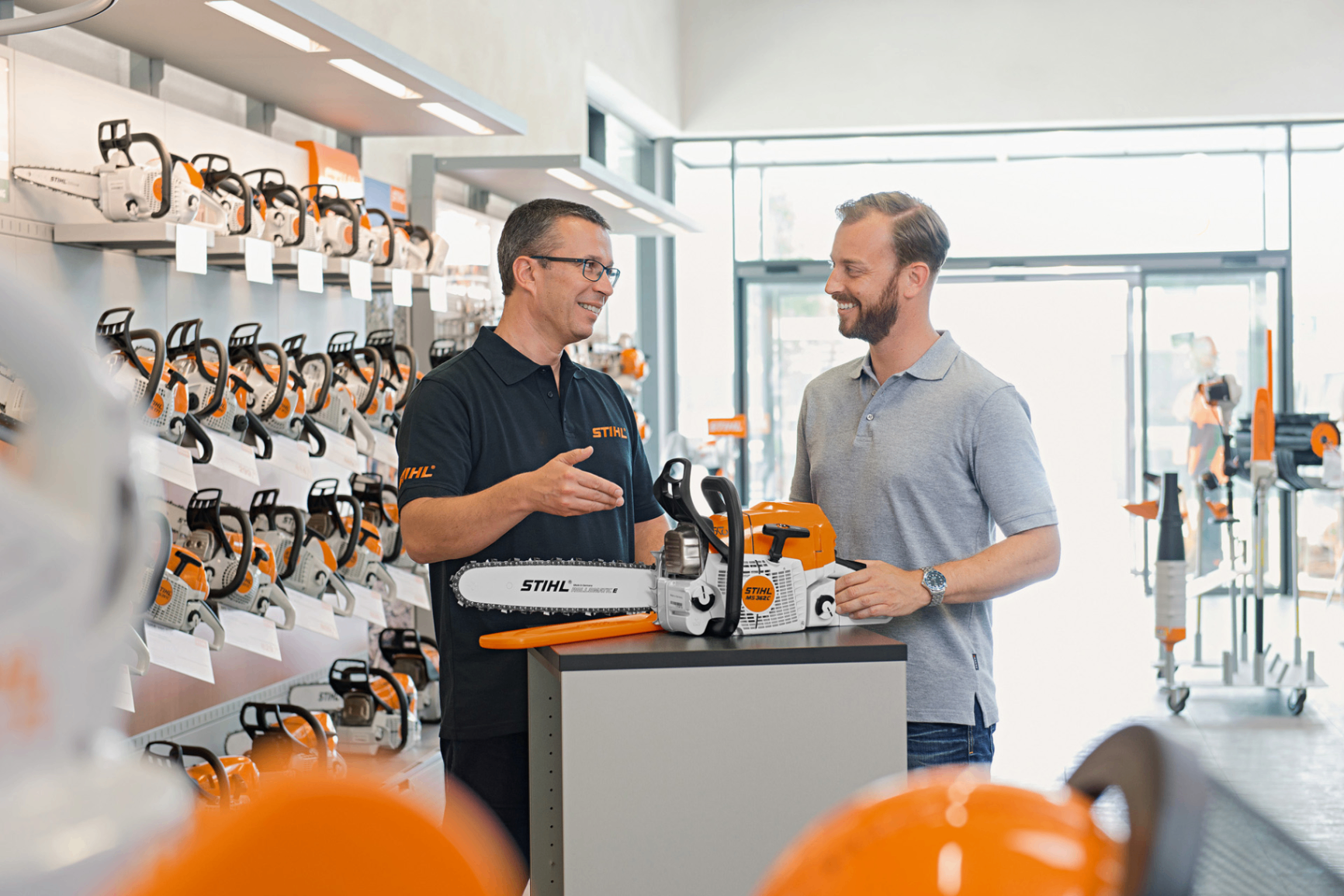 Atendimento especializado STIHL em loja